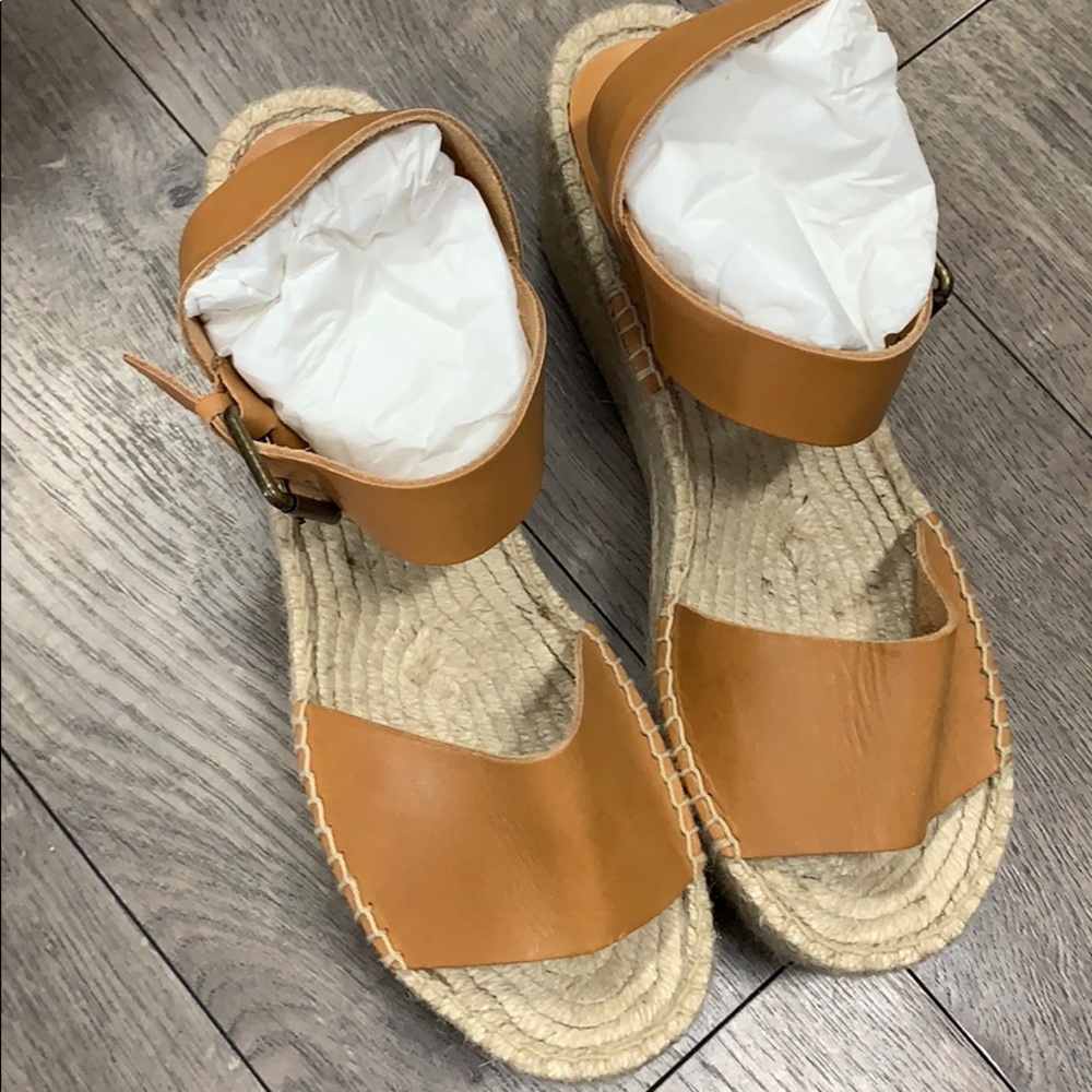 Soludos - Picture 1 of 6